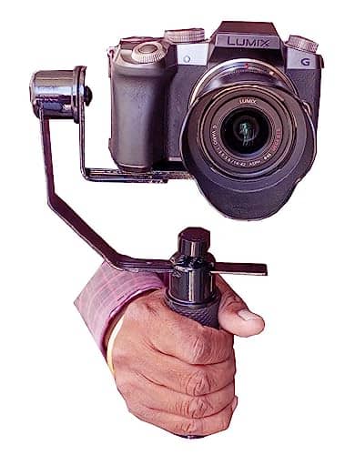 You are currently viewing Camera Gimbal Stabilizer Lightweight and Compact for Mirrorless Cameras, Nikon, Sony, Panasonic, Canon